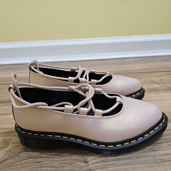 NEW DR. MARTENS ELPHIE II